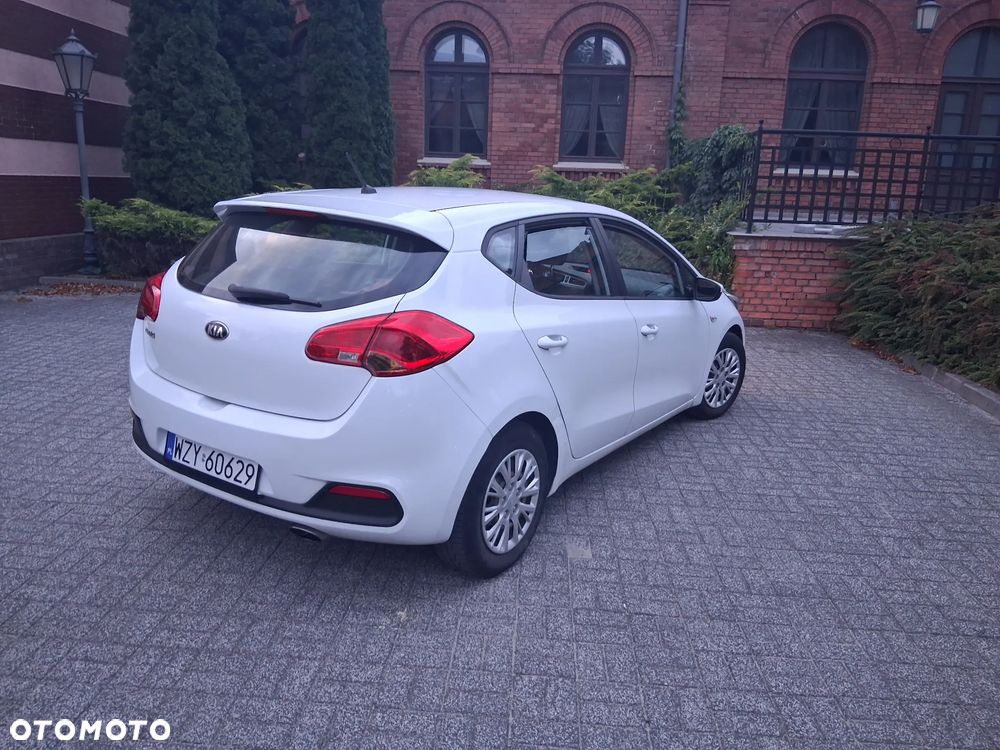Kia Ceed 1.4 CVVT Attract plus - 17