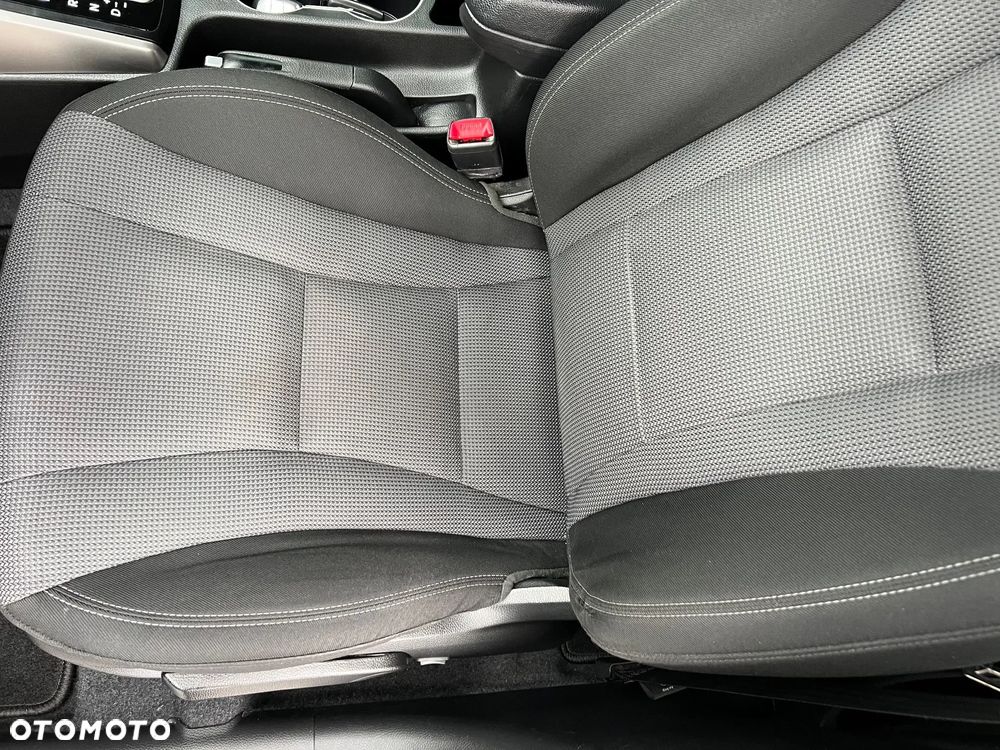 Hyundai i30 1.6 CRDi Automatik Style - 22