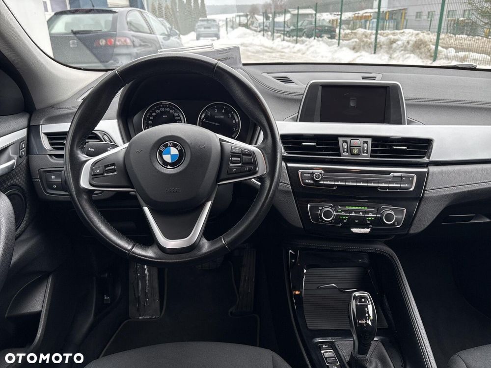 BMW X2 sDrive18i - 11