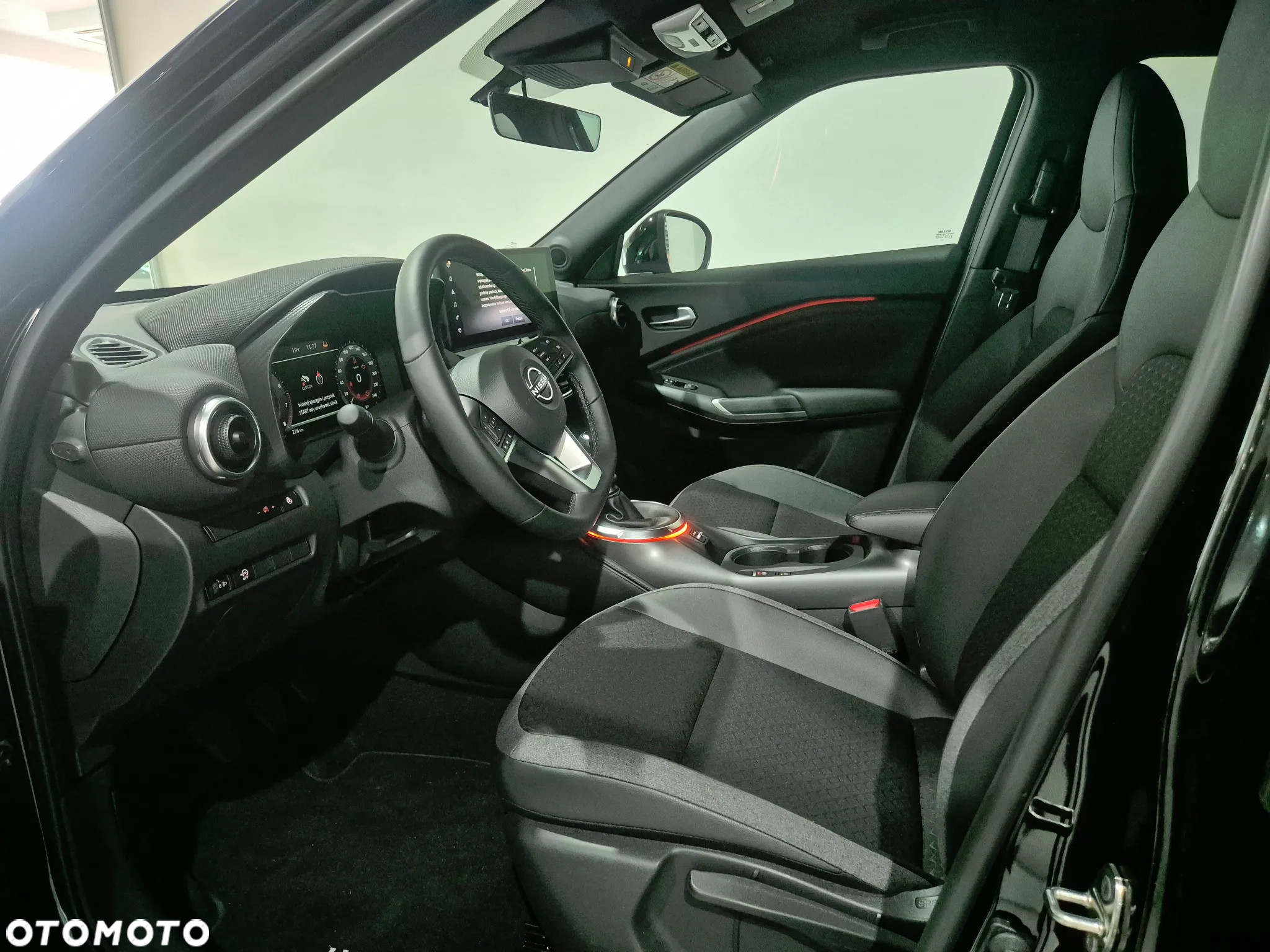 Nissan Juke 1.0 DIG-T N-Connecta - 8