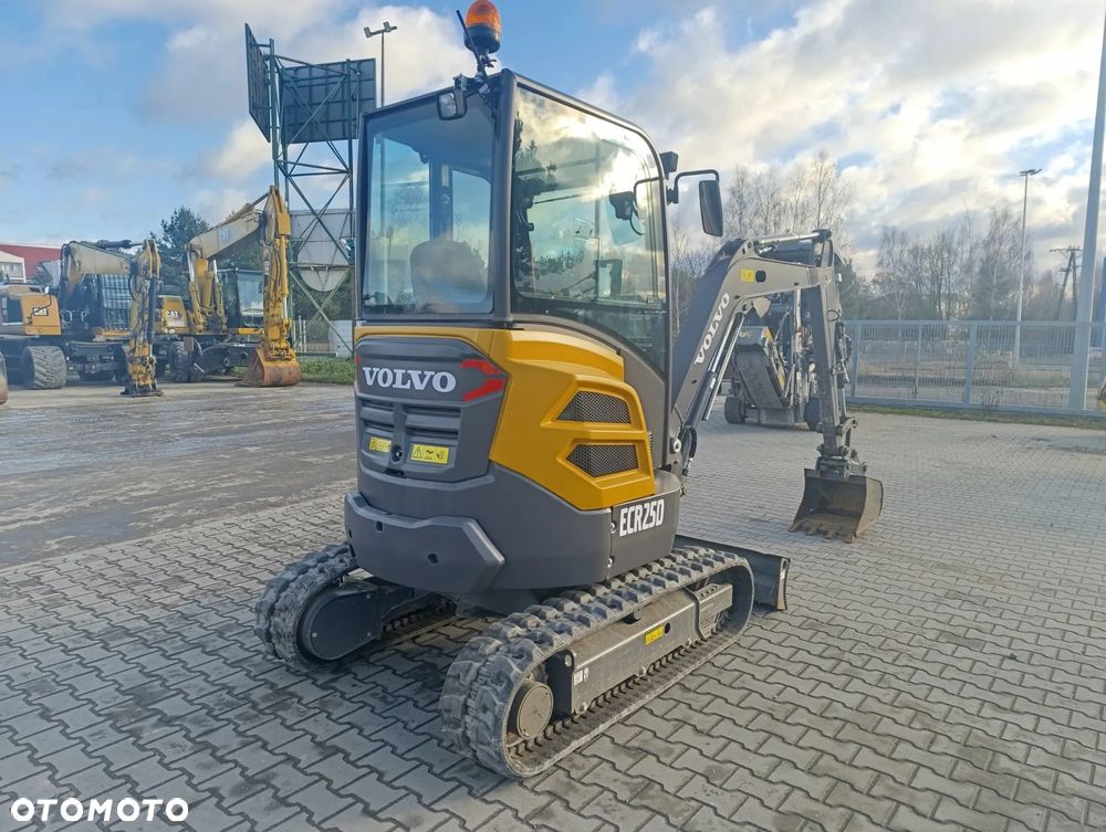 Volvo ECR25D - 3