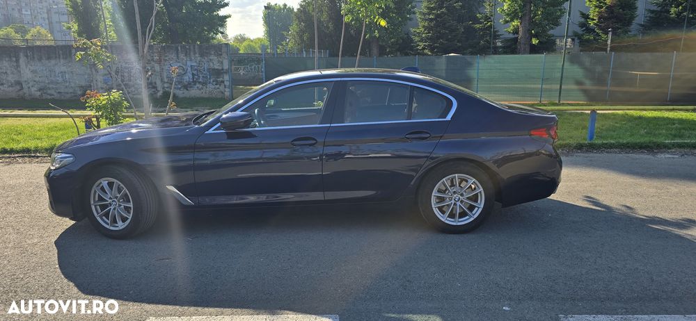 BMW Seria 5 520d xDrive Aut. - 2