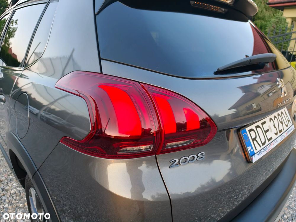 Peugeot 2008 - 13