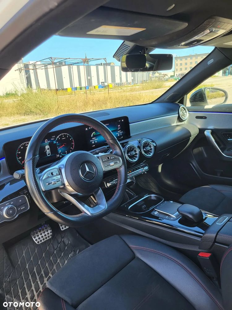 Mercedes-Benz Klasa A 220 4Matic 7G-DCT AMG Line - 5