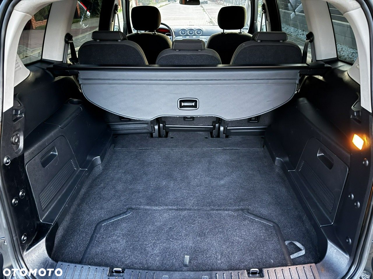 Ford S-Max - 22