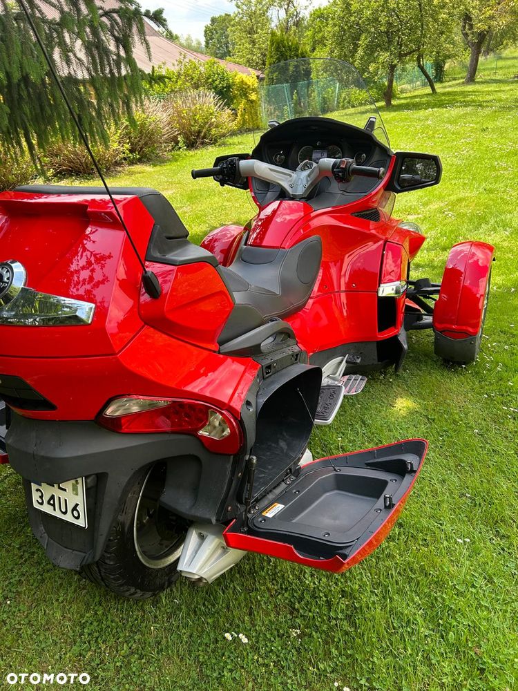 Can-Am Spyder - 8