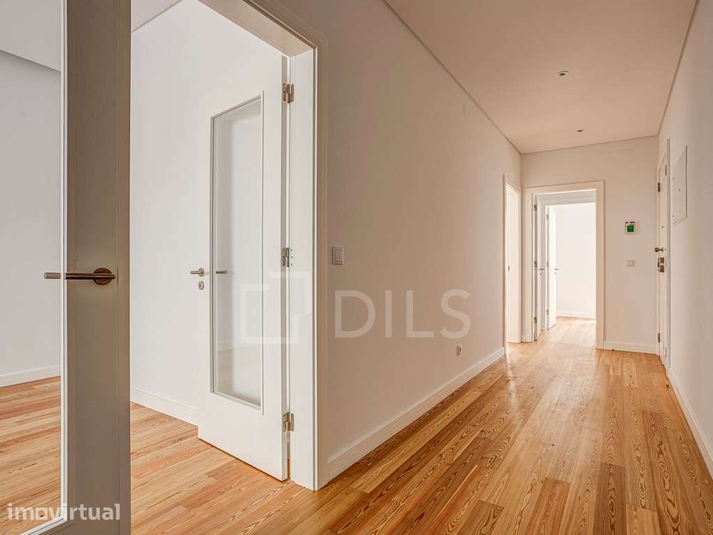 Apartamento T3 Arroios, Lisboa, novo, com duas varandas e luz natural - Grande imagem: 3/23