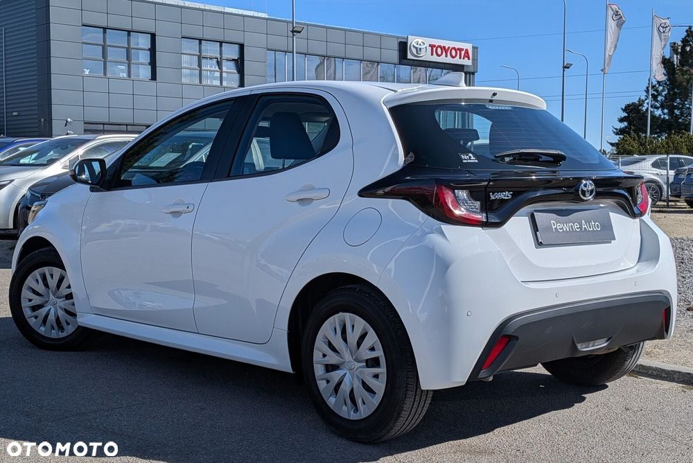 Toyota Yaris - 17