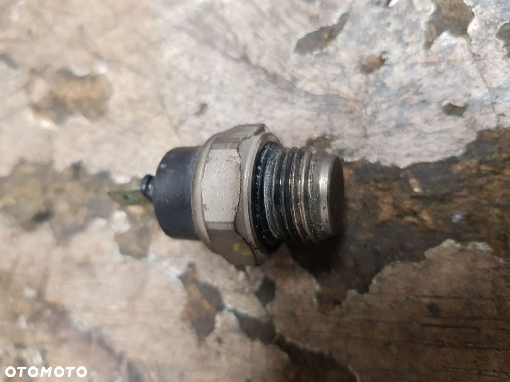 Czujnik temperatury chłodnicy Honda GL1500 Gold Wing - 7