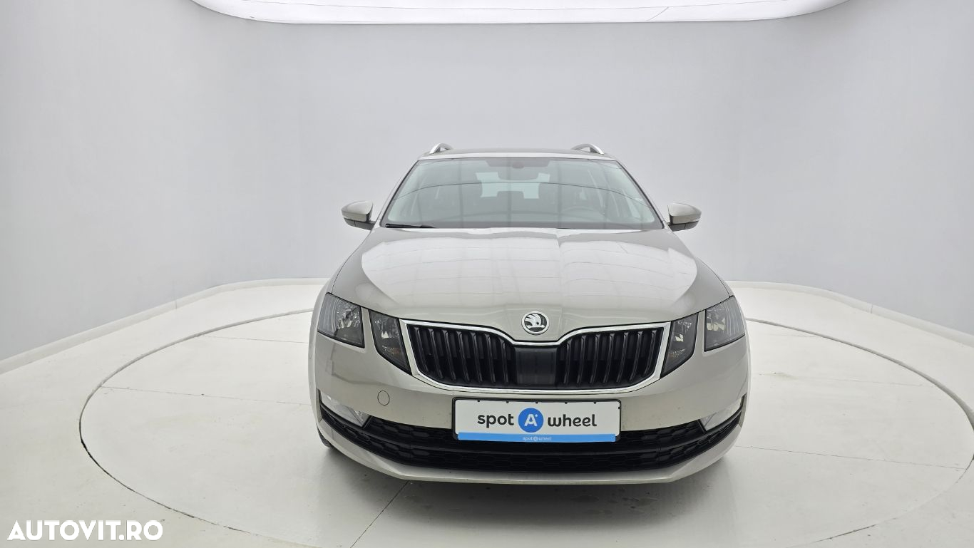 Skoda Octavia - 2