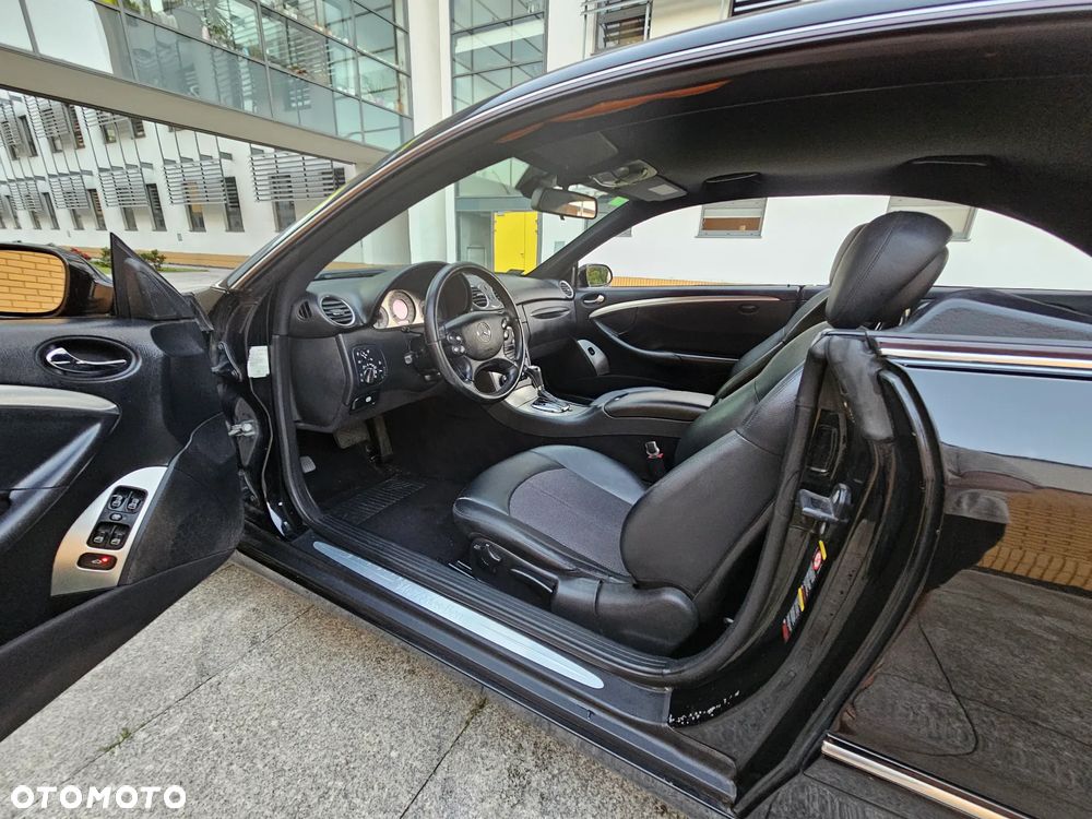 Mercedes-Benz CLK - 13