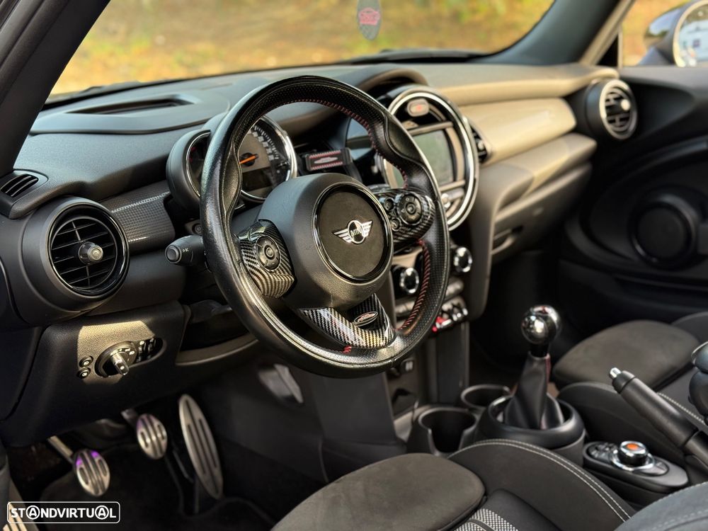 MINI 3 Portas - 18