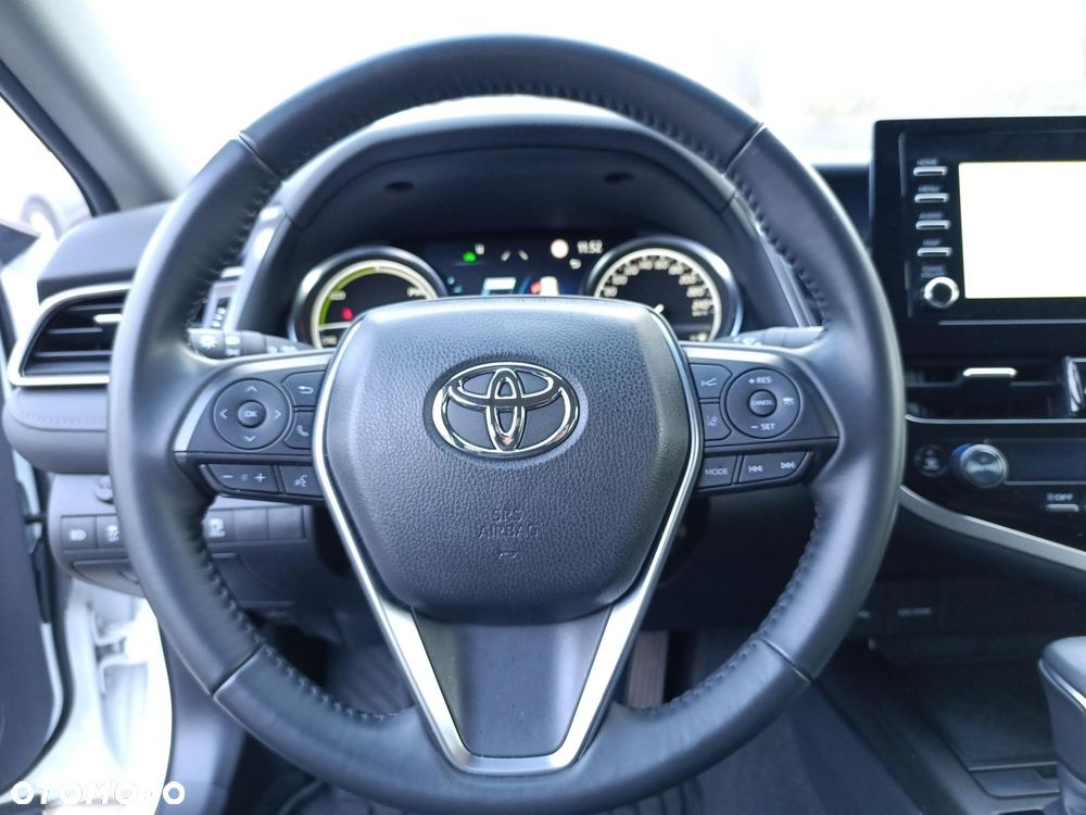 Toyota Camry 2.5 Hybrid Comfort CVT - 11