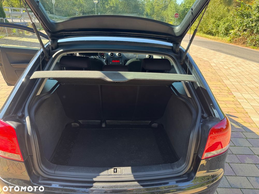Audi A3 1.9 TDI Ambiente - 9