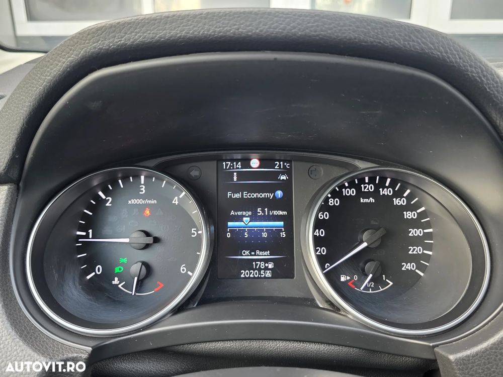 Nissan Qashqai - 11