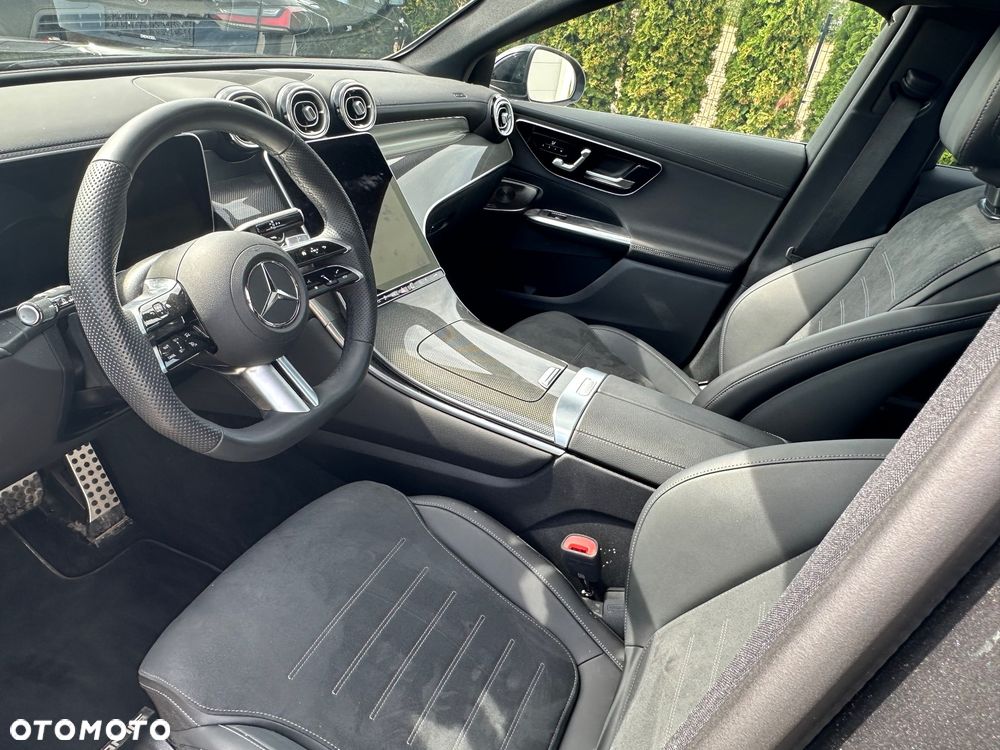Mercedes-Benz GLC 300 e 4Matic 9G-TRONIC AMG Line - 9