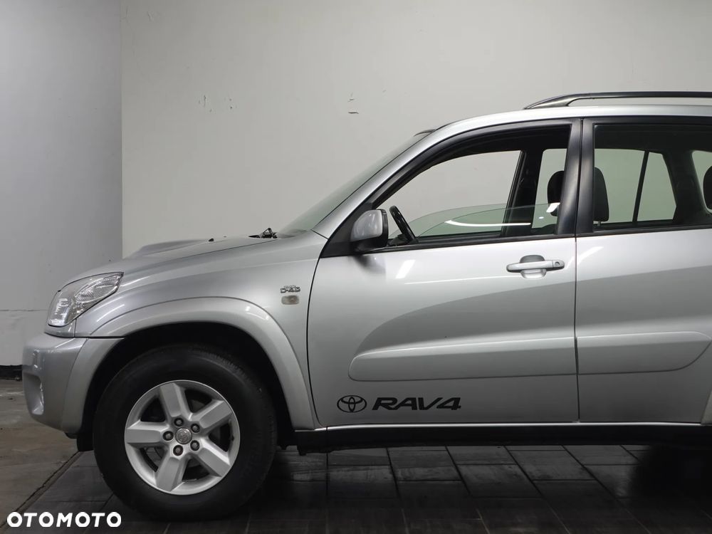 Toyota RAV4 D-4D 4x4 Edition - 16
