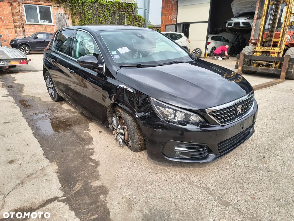 Peugeot 308 - 3