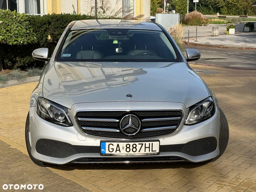Mercedes-Benz Klasa E - 2