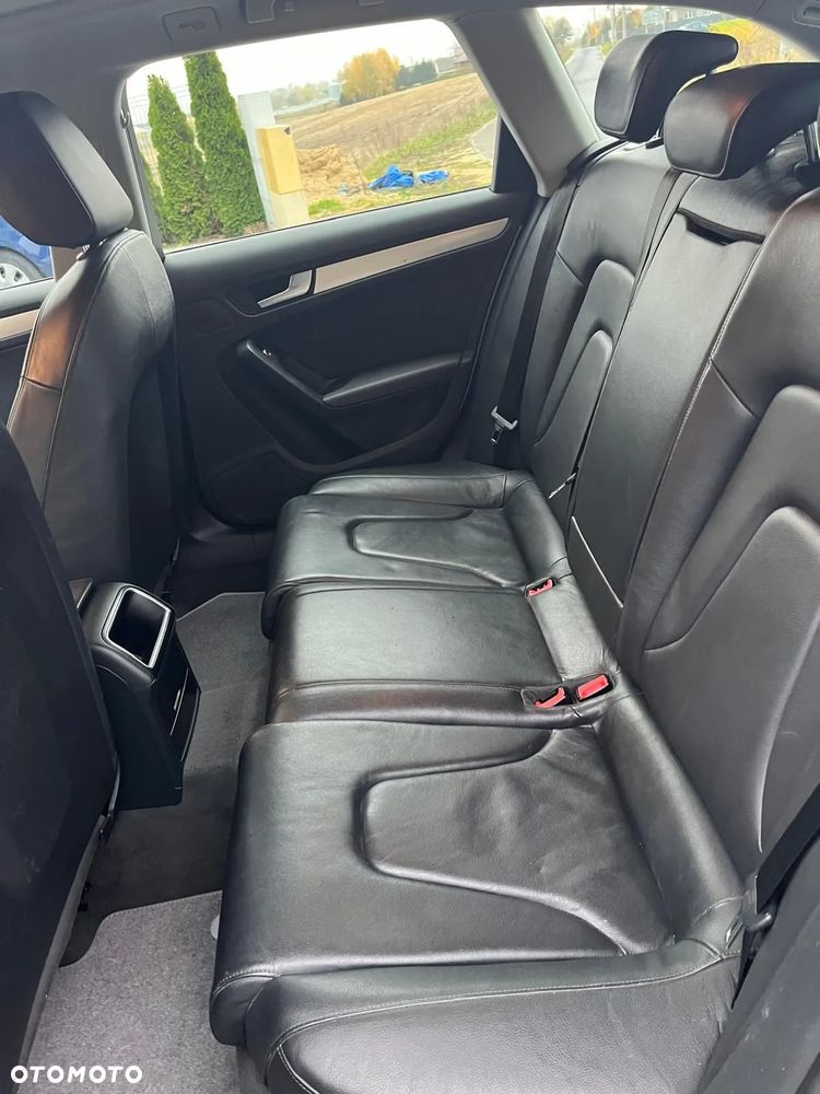 Audi A4 Avant 2.0 TDI DPF quattro S line Sportpaket - 6