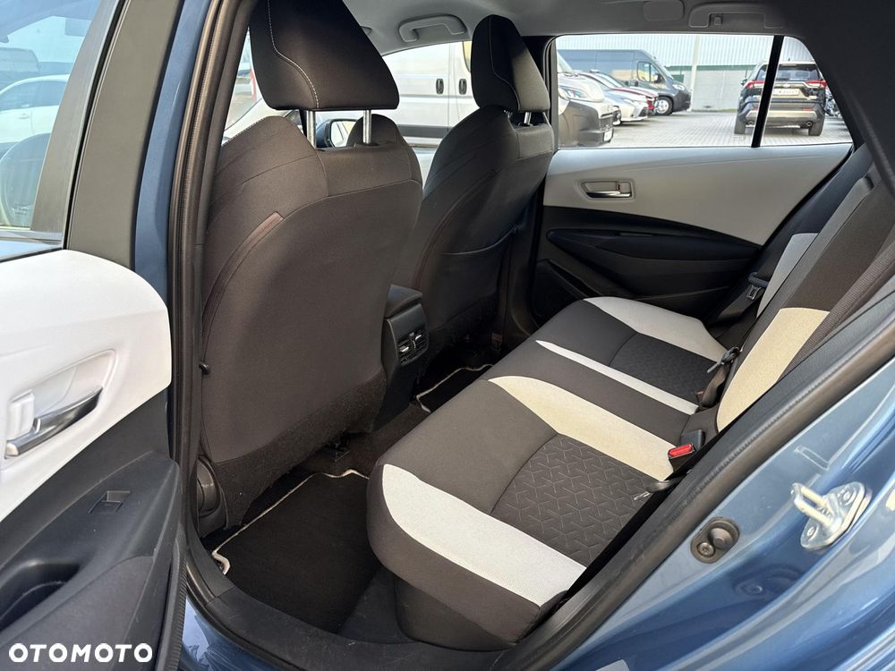 Toyota Corolla 2.0 Hybrid Comfort - 12