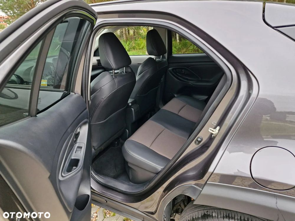 Toyota Yaris - 12