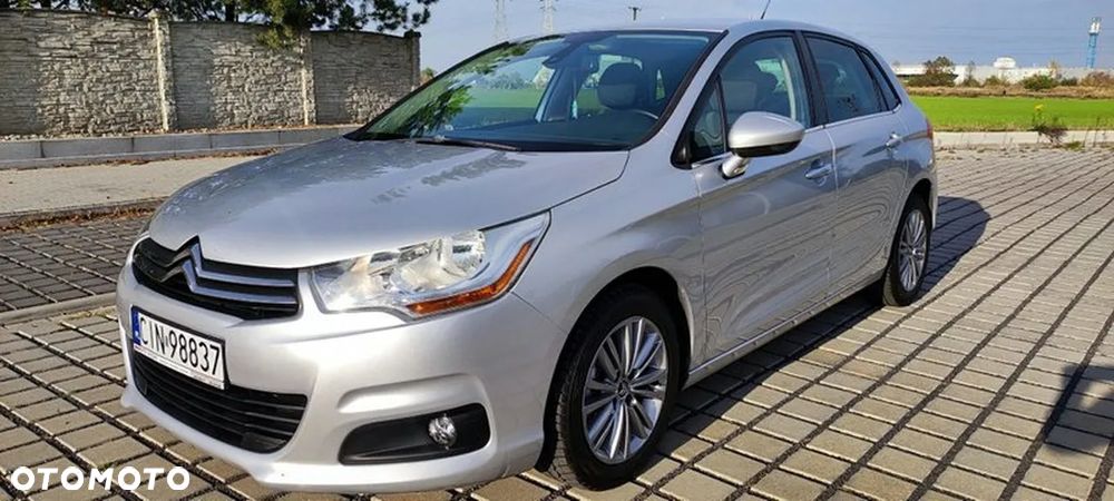 Citroën C4 1.6 HDi Equilibre Pack Navi - 8