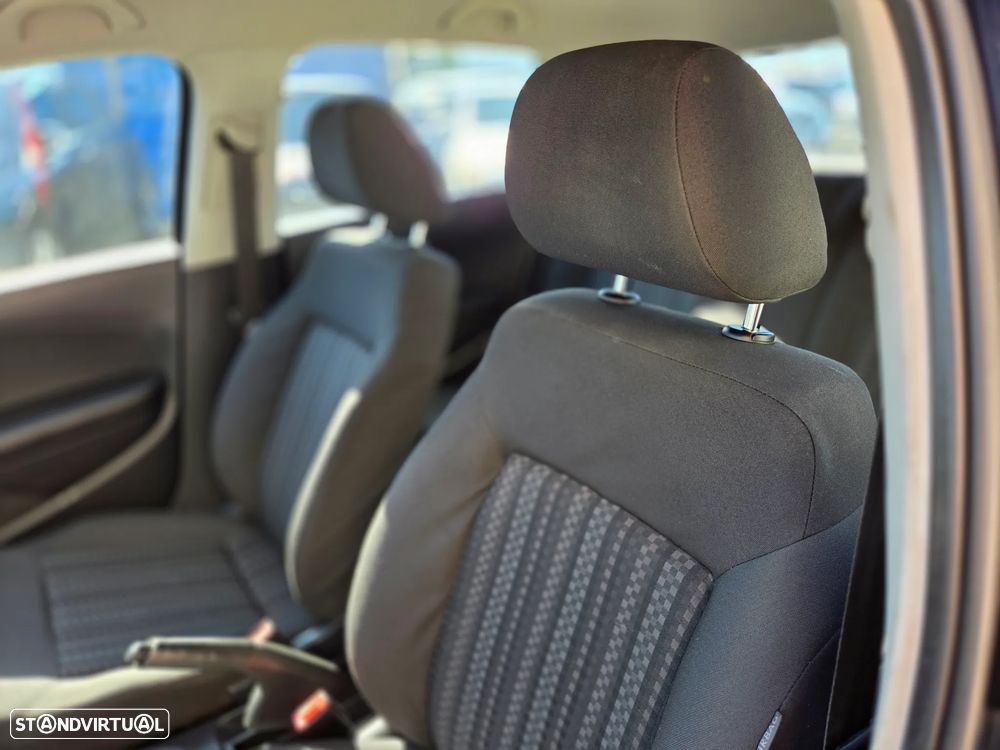 VW Polo 1.4 TDi BlueMotion - 12