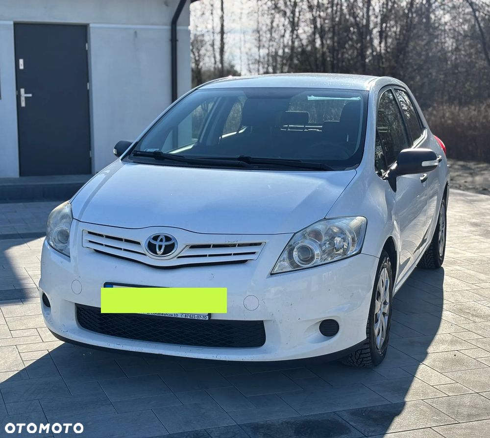 Toyota Auris 1.4 D-4D Luna EU5 - 1