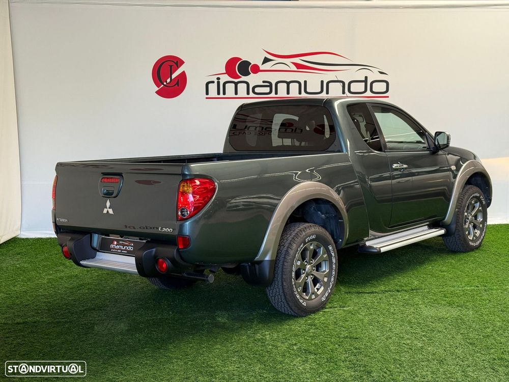 Mitsubishi L200 2.5 DI-D Club Intense 3L 4WD - 6