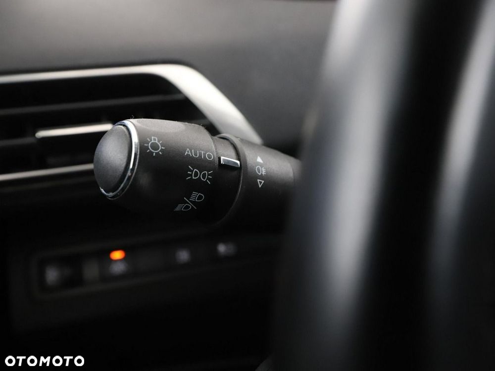 Peugeot 3008 225 e-EAT8 Allure Pack - 38