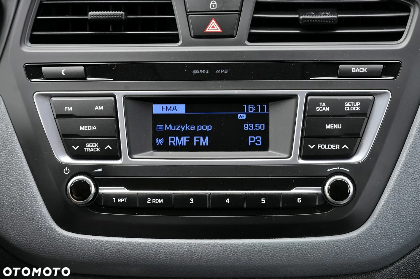 Hyundai i20 - 18
