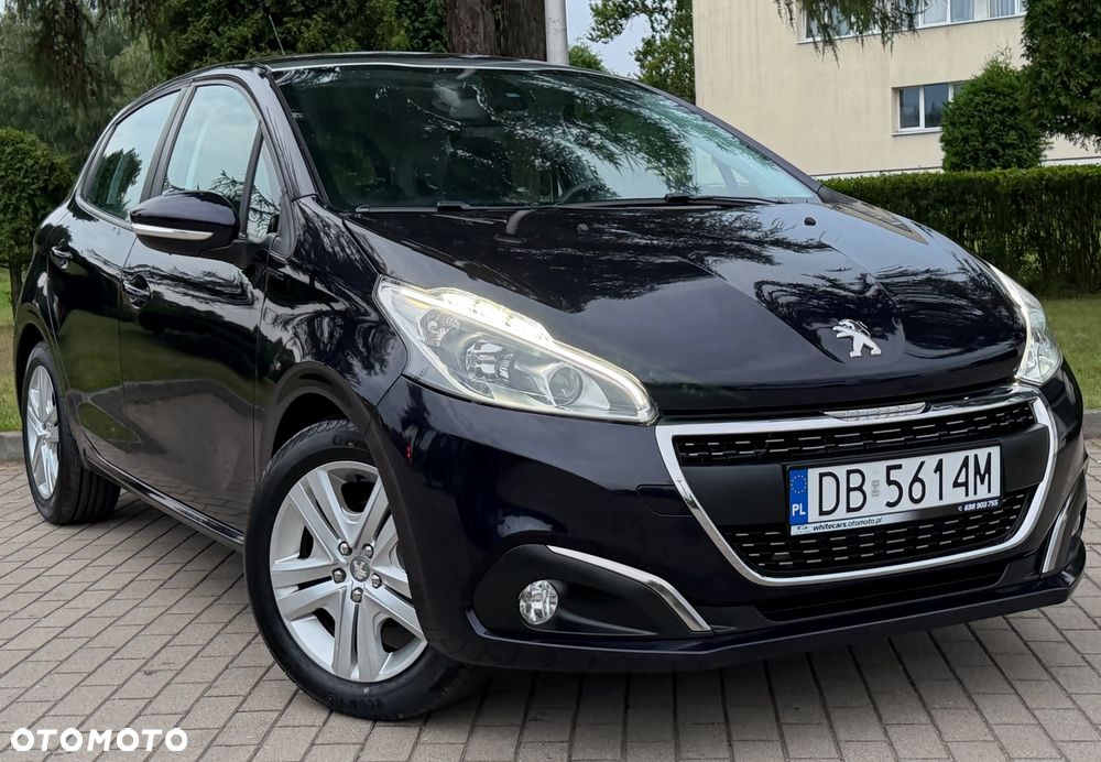 Peugeot 208 PureTech 82 Stop & Start Signature