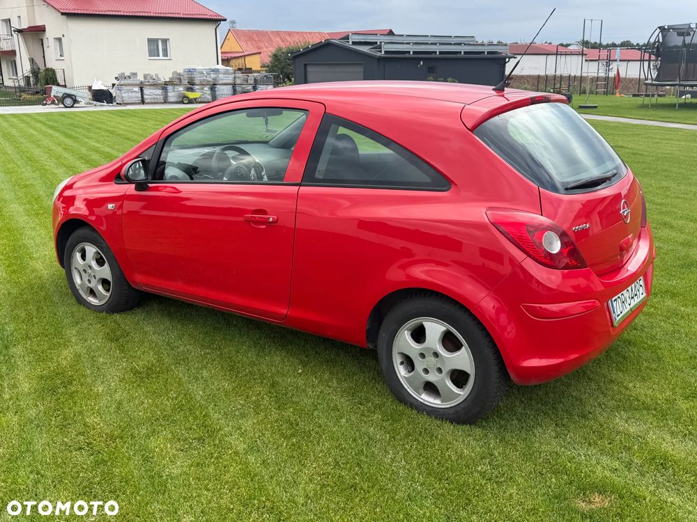 Opel Corsa 1.2 16V Enjoy mit Style Paket - 2