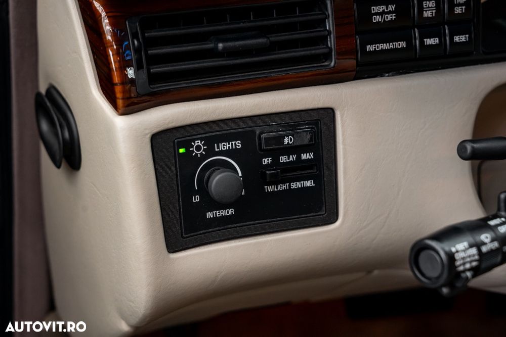 Cadillac Eldorado - 36