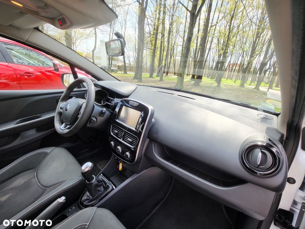 Renault Clio - 16