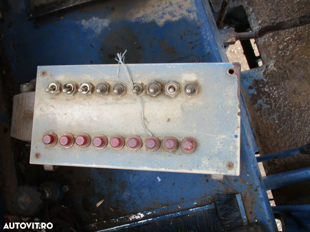 Ford DELVANO 3000 - 16