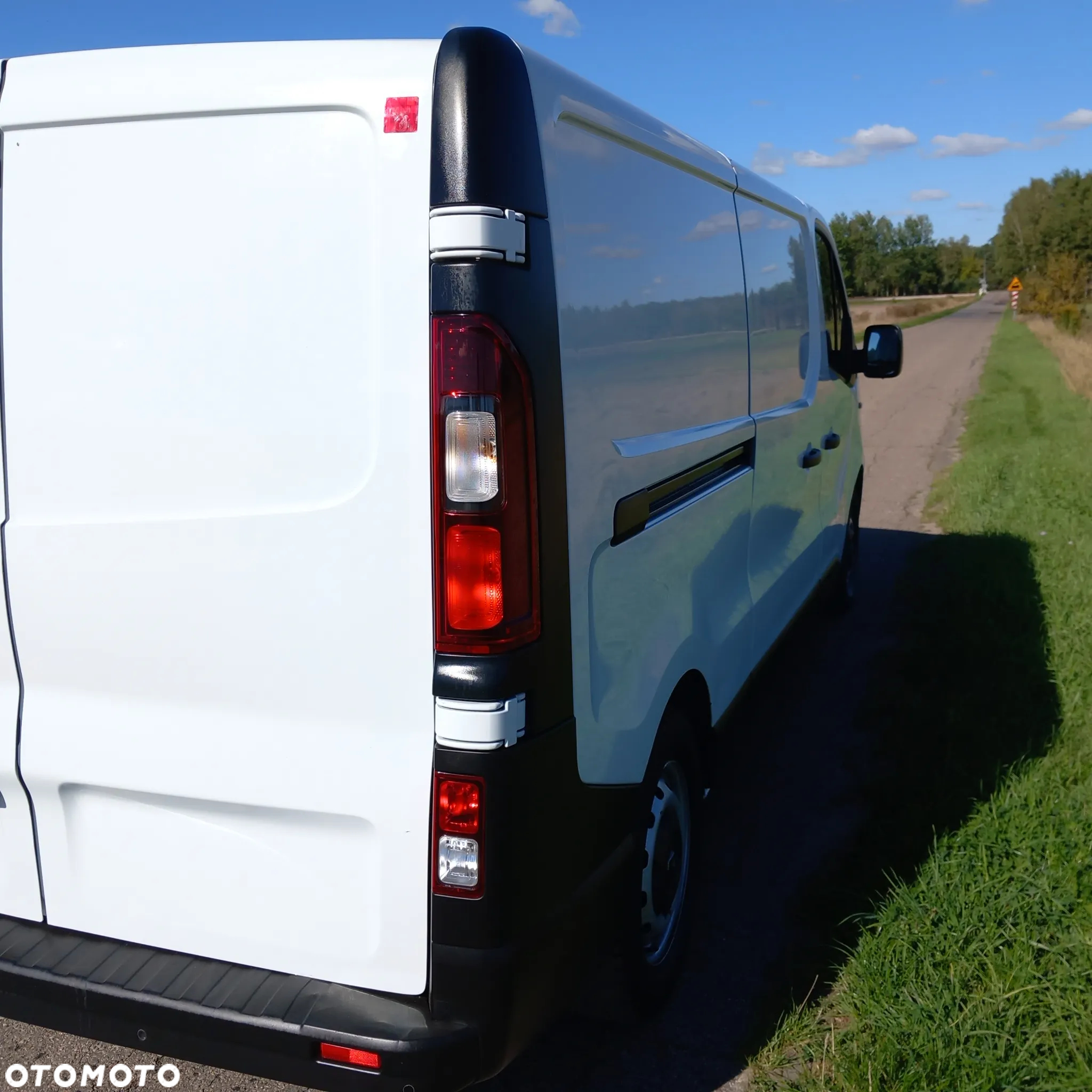 Renault Trafic - 12