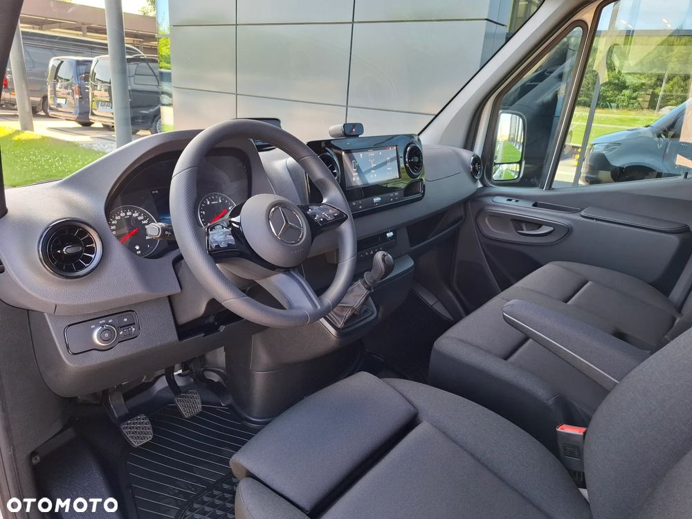 Mercedes-Benz Sprinter 315 CDI Furgon PRO standard  3665 mm L2H2 - 17