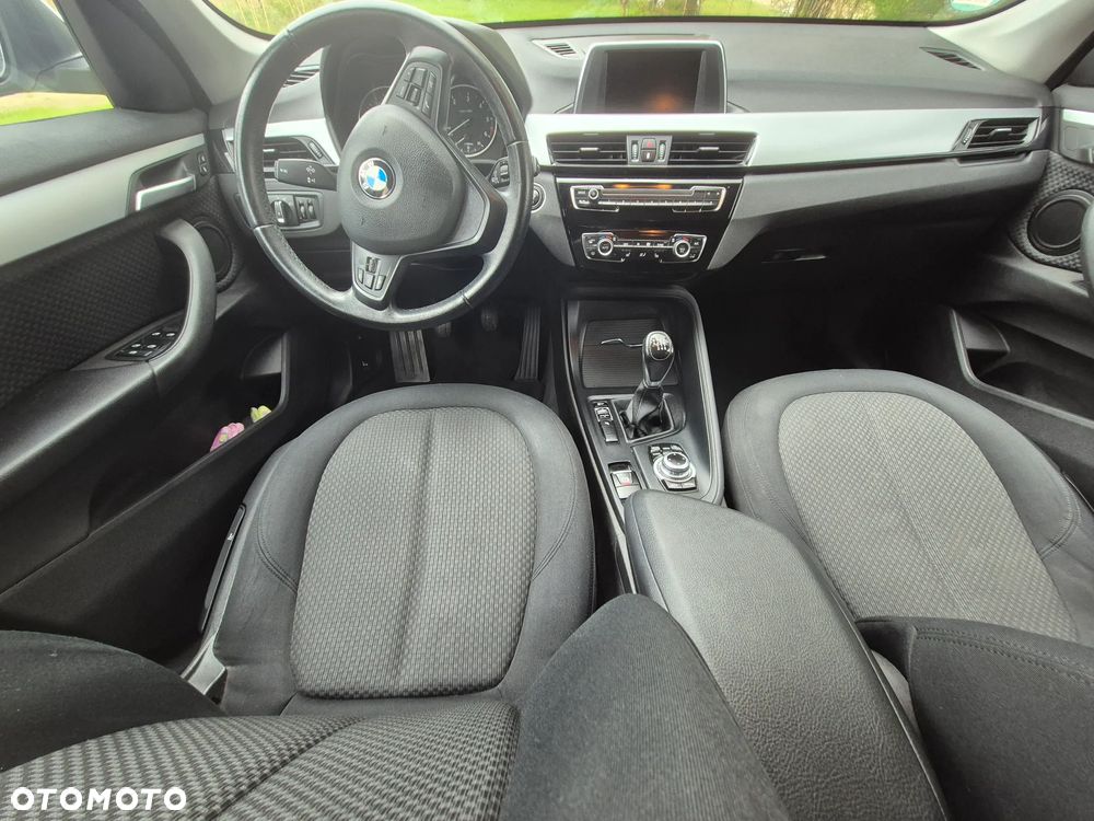 BMW X1 sDrive18d xLine - 15