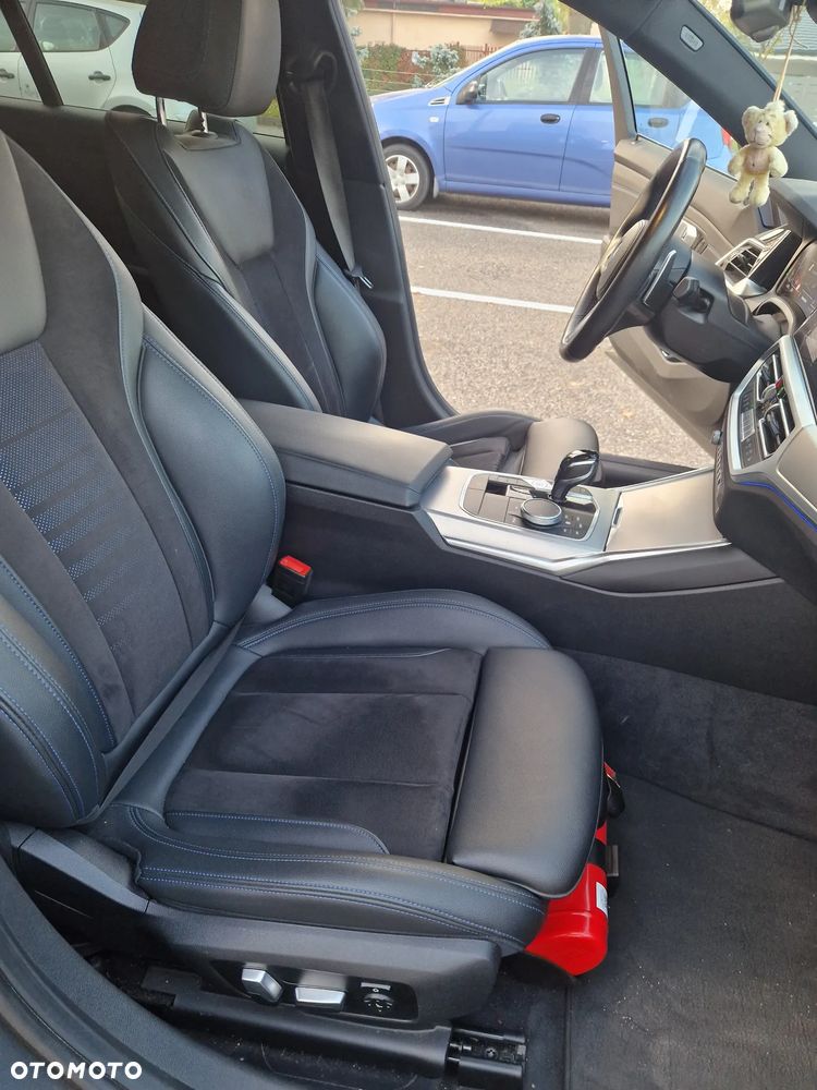 BMW Seria 3 330i xDrive M Sport sport - 28