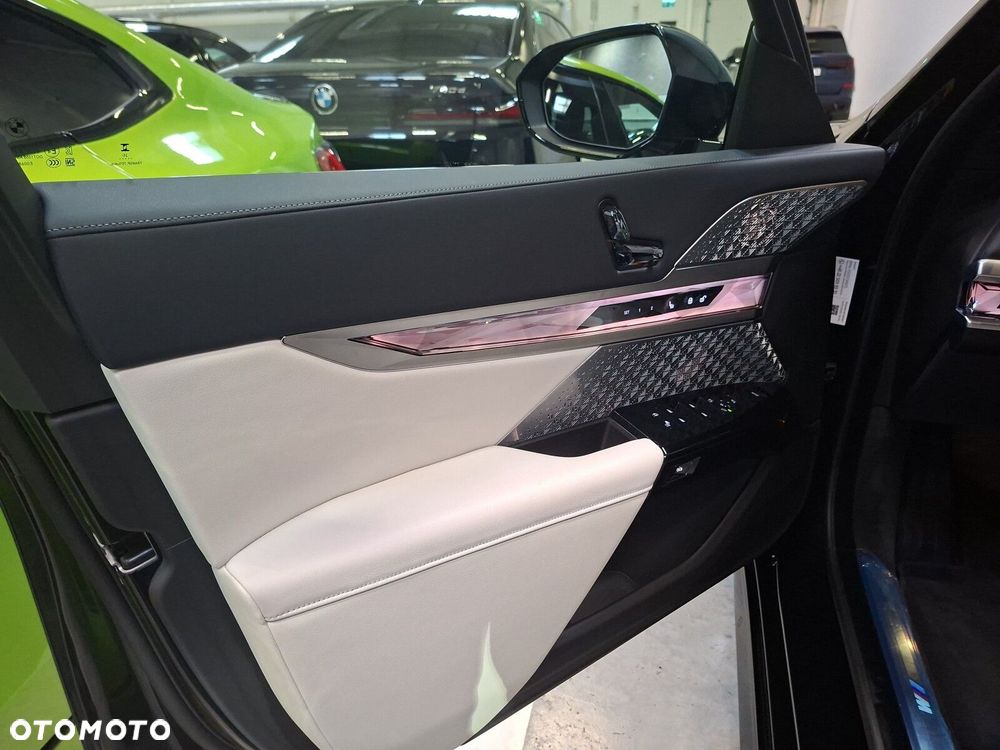 BMW Seria 7 - 11