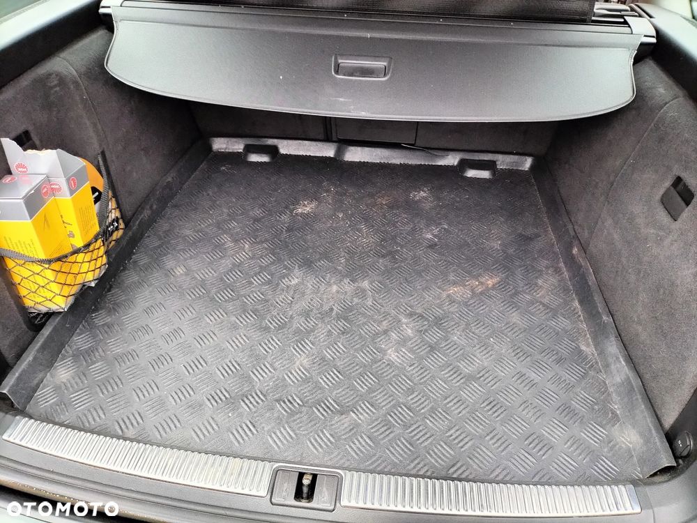 Audi A4 Avant 1.8 T quattro - 13