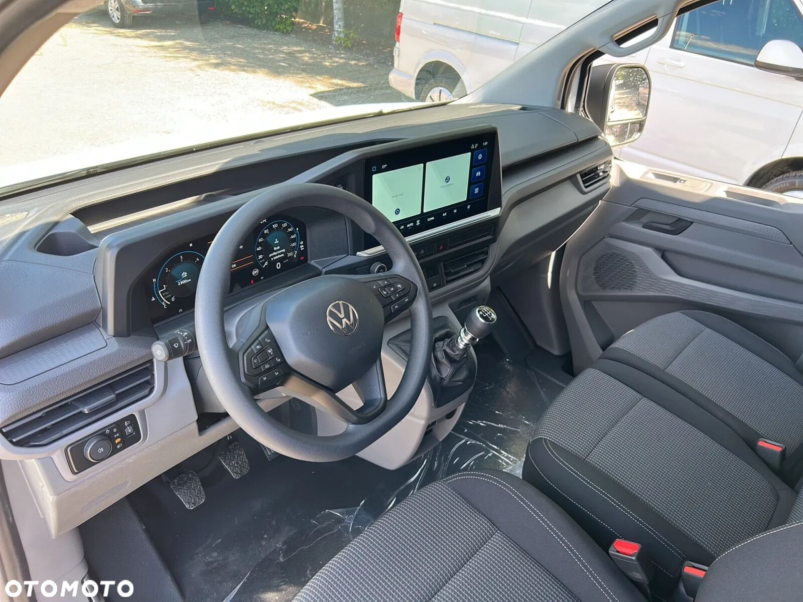 Volkswagen Transporter T7 Furgon (L2), 2.0 TDI 150KM, r.o. 3500 mm - 15