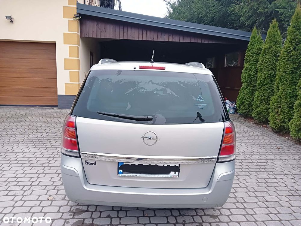 Opel Zafira 1.9 CDTI Cosmo - 4
