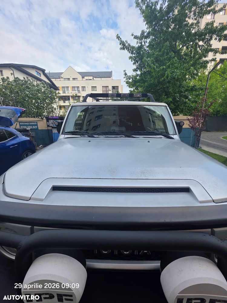 Toyota FJ - 8