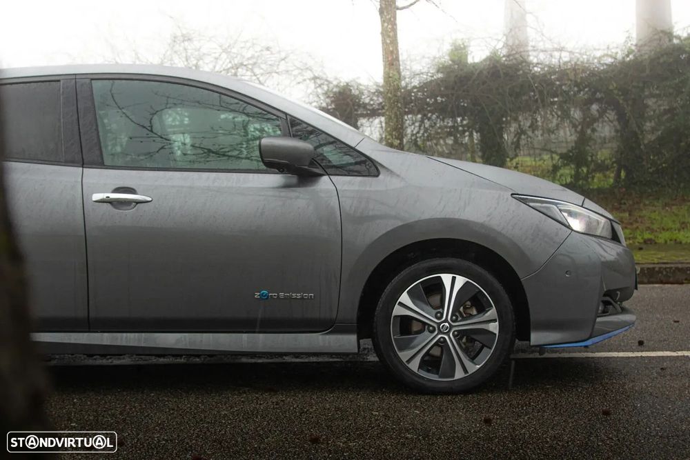 Nissan Leaf - 5