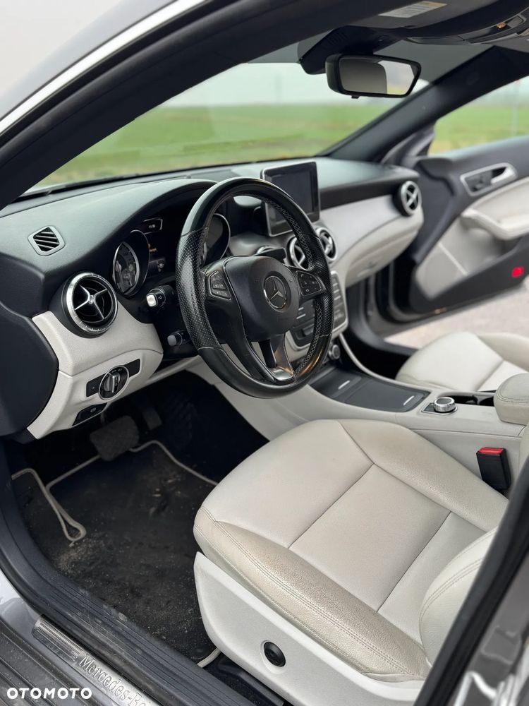 Mercedes-Benz CLA 250 7G-DCT Sport - 18