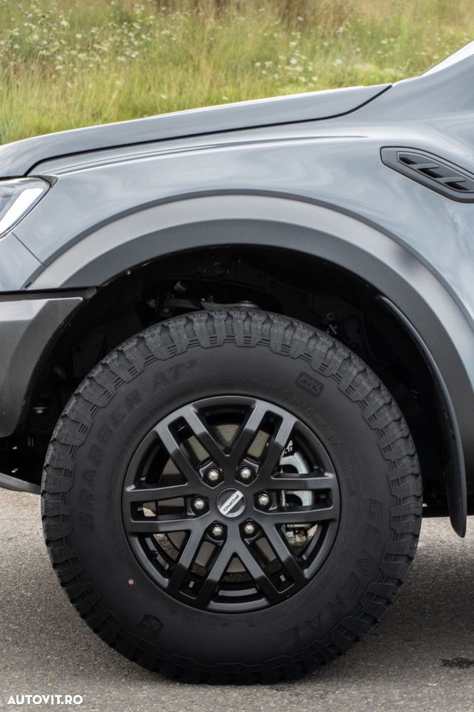 Ford Raptor - 14