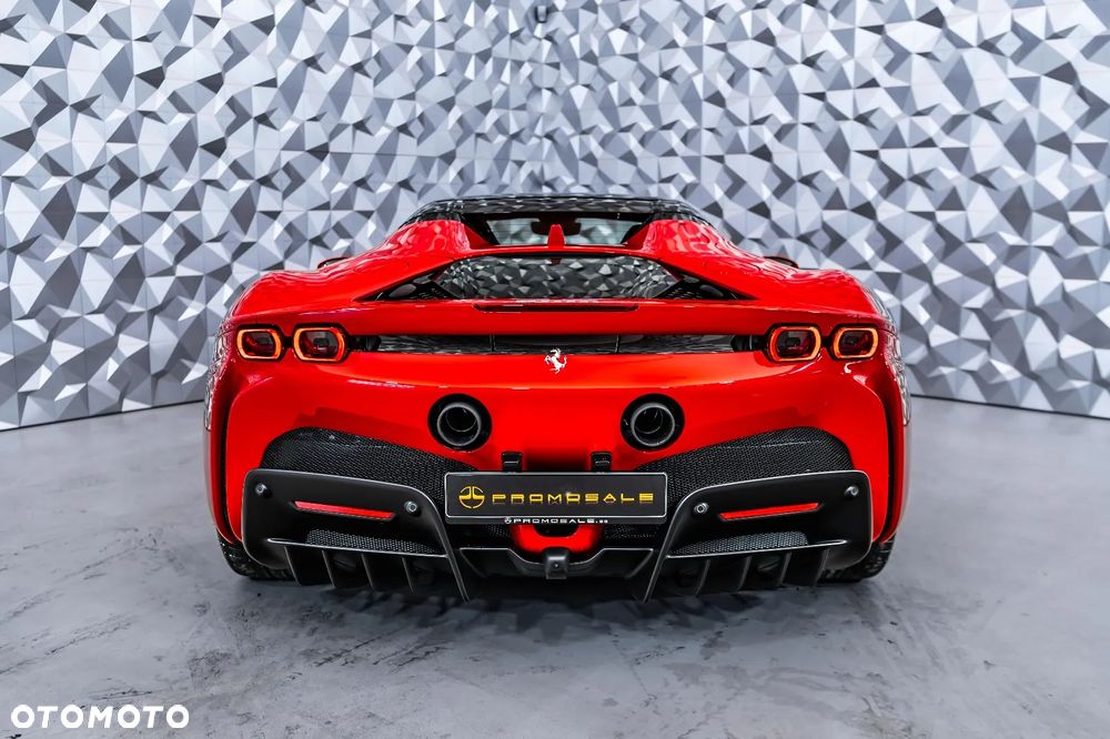 Ferrari SF90 Spider - 20